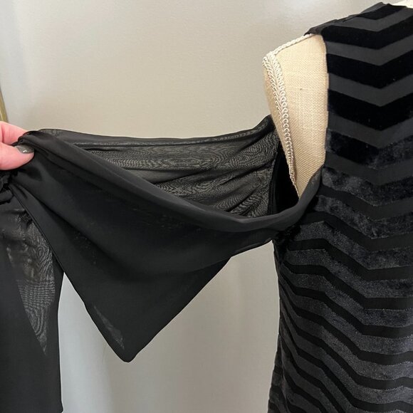 Women's Taylor Black Cold Shoulder Velvet Striped Chiffon Sleeve Dress, Size 8 - Picture 5 of 8